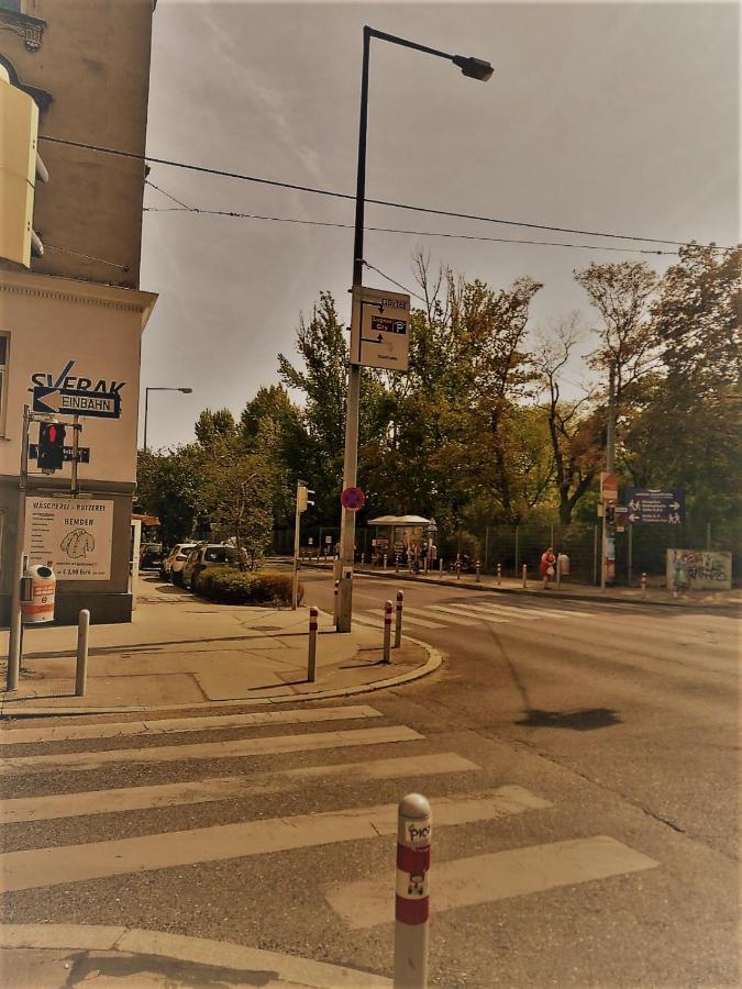 Wohnung In Der Naehe Wiener Stadthalle Und Zentrum 9 Bagian luar foto