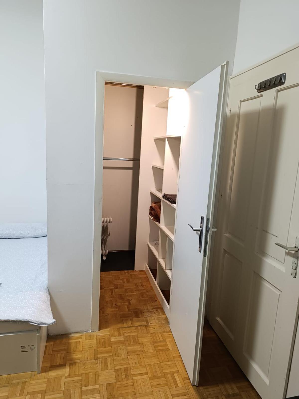Wohnung In Der Naehe Wiener Stadthalle Und Zentrum 9 Bagian luar foto