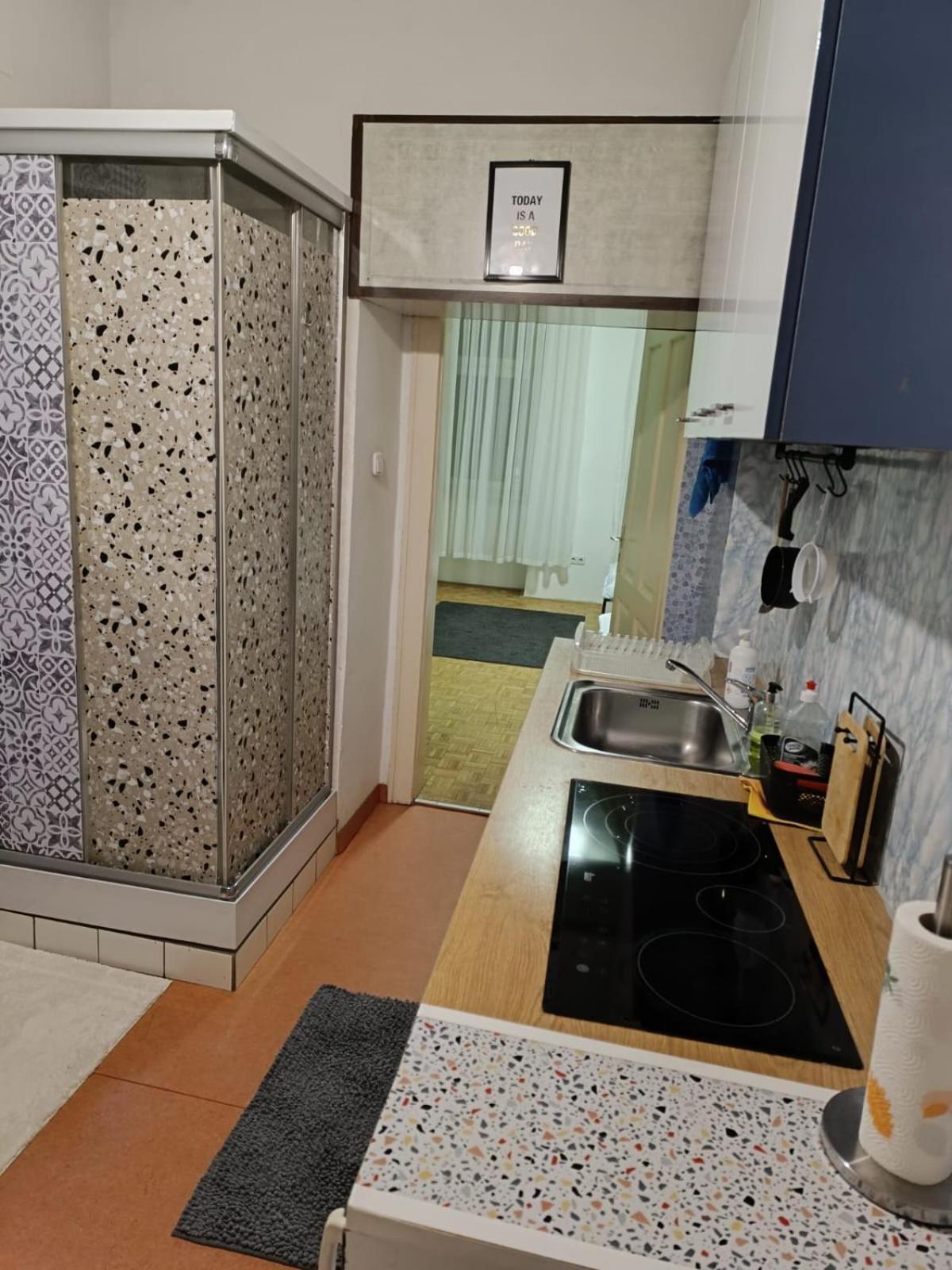 Wohnung In Der Naehe Wiener Stadthalle Und Zentrum 9 Bagian luar foto
