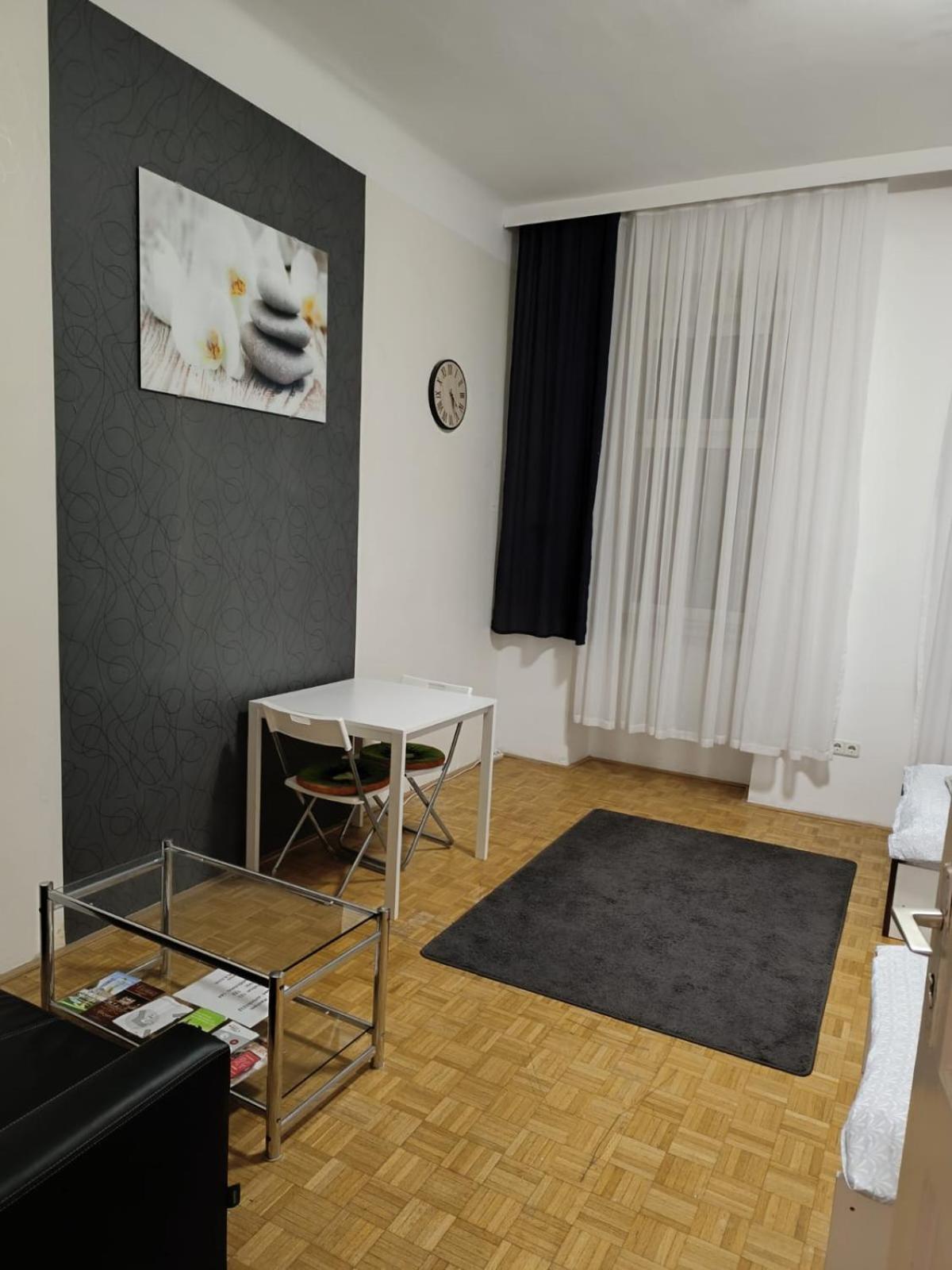 Wohnung In Der Naehe Wiener Stadthalle Und Zentrum 9 Bagian luar foto