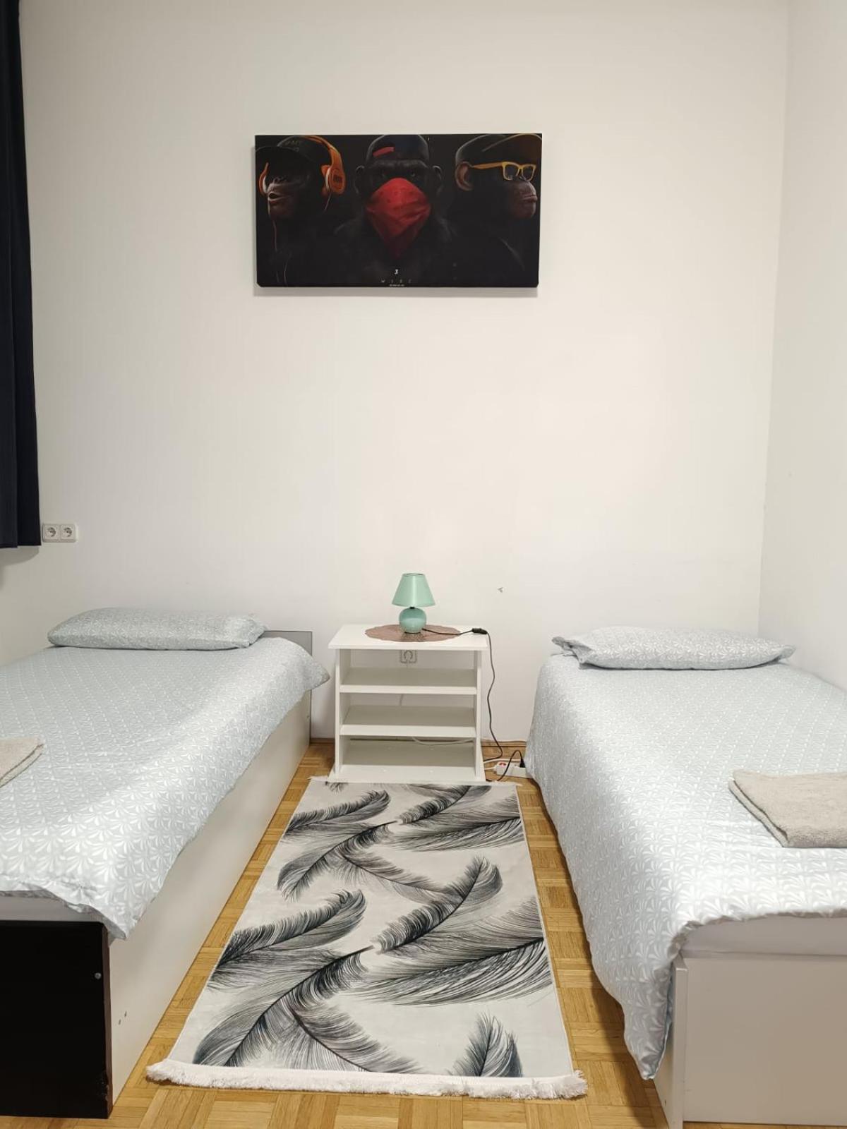 Wohnung In Der Naehe Wiener Stadthalle Und Zentrum 9 Bagian luar foto